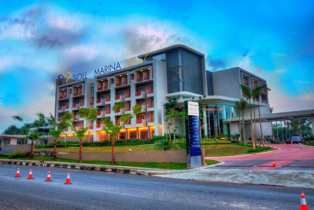 Soll Marina Hotel & Conference Center Bangka Pangkal Pinang Exterior foto